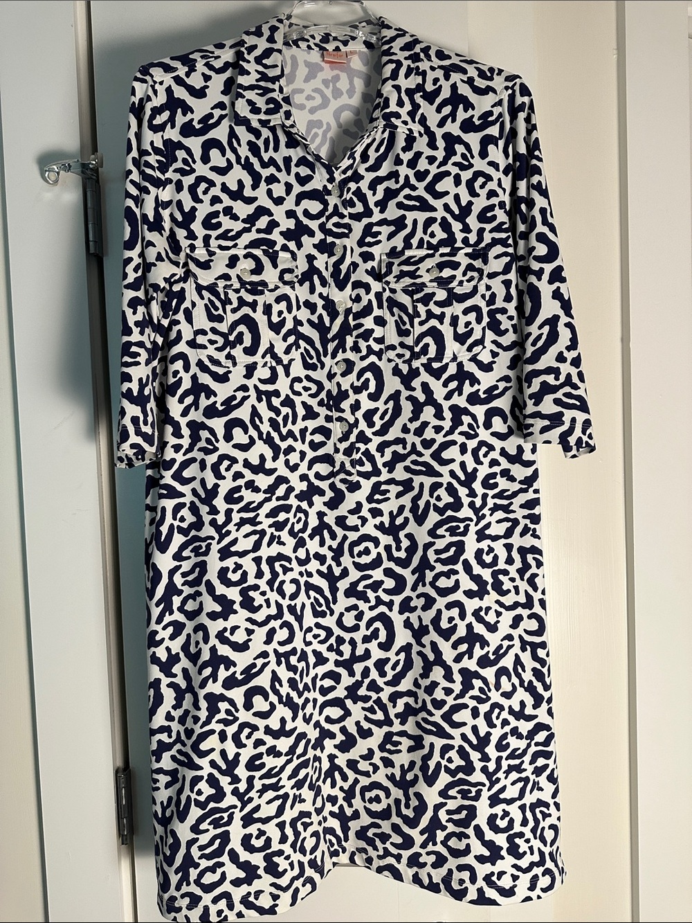 PERSIFOR Shirtdress Animal Print Navy & White SIZE LARGE LIKE NEW